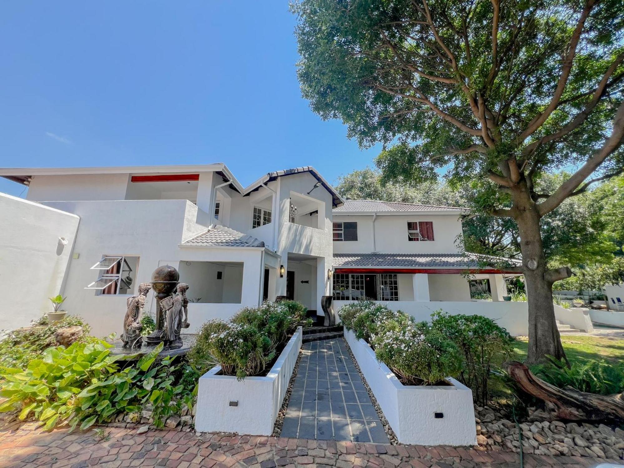 Amoris Guesthouse - In Brooklyn Pretoria Exterior photo